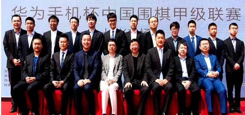 说实话，当初围甲联赛禁止外援，这事儿办得有点急了。大家都知道，这禁令是冲着韩