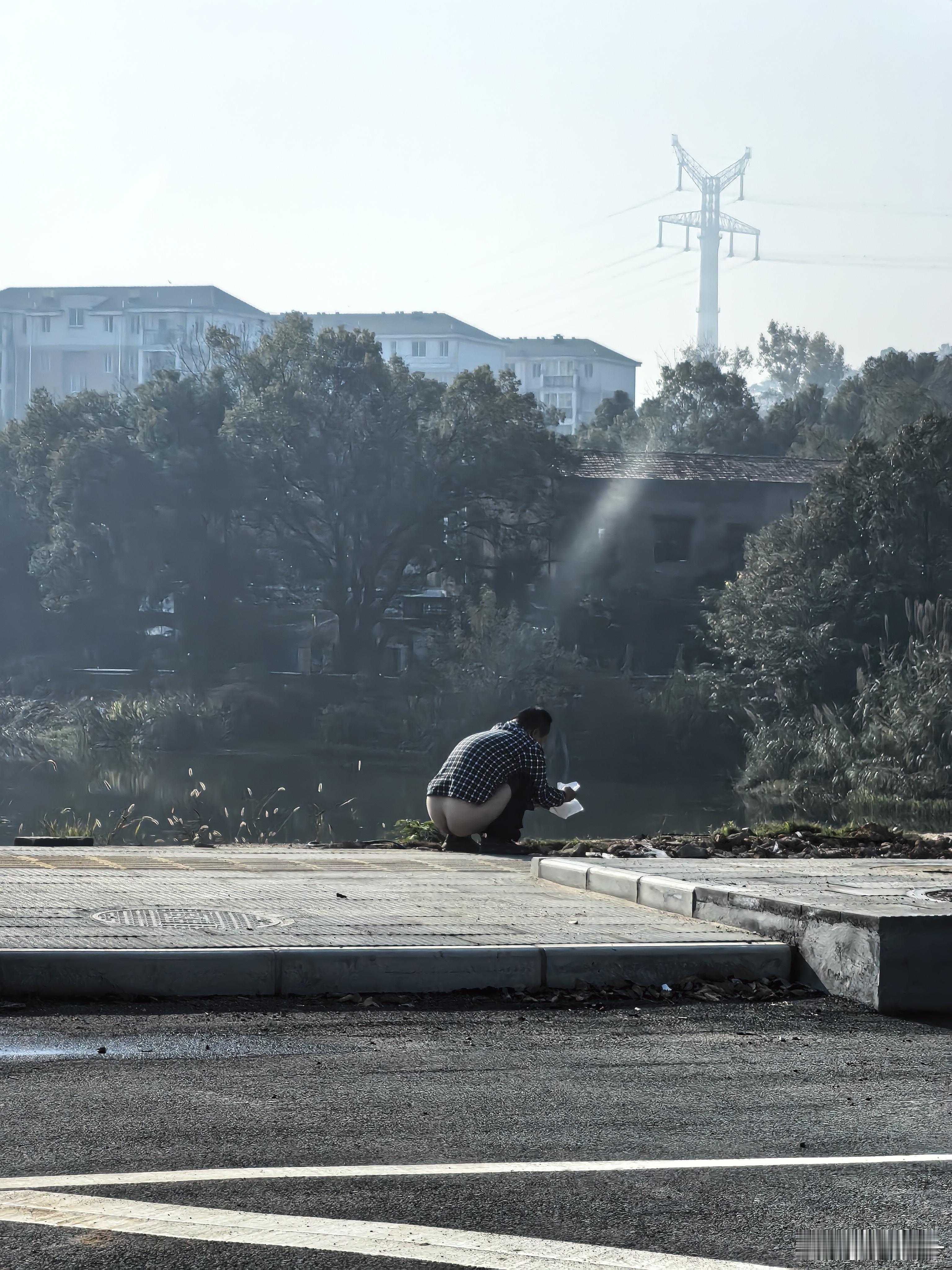 卧滴马，谁特么一早上这么有勇气