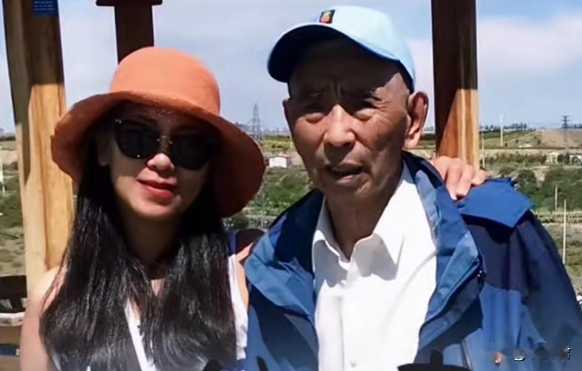 不管不问，不揽责，不反对，“随你们”。我的爸爸似乎是一位不太善于表达感情的男人