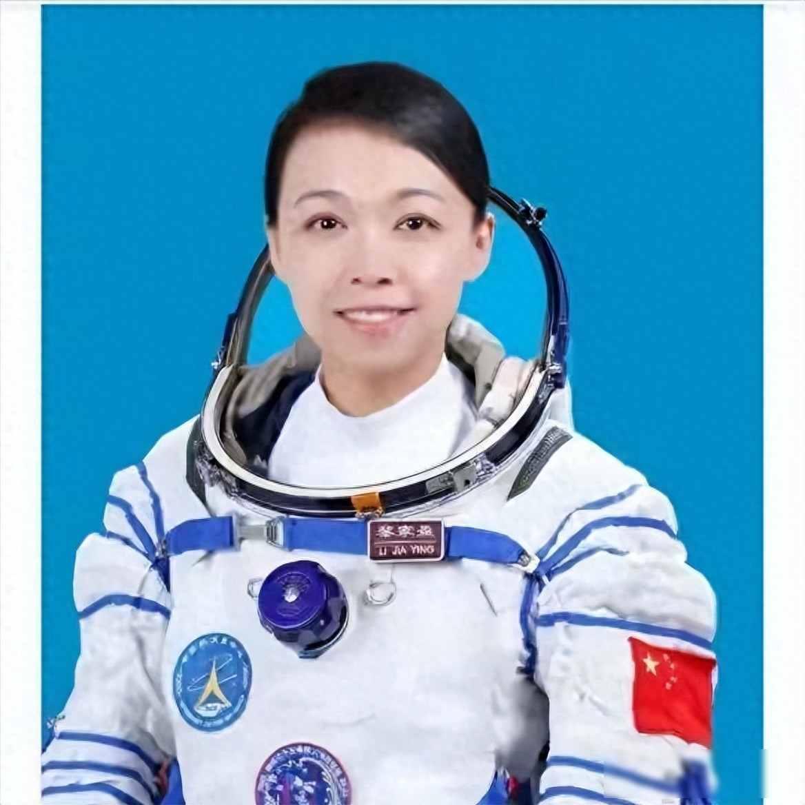 黎家盈进了天宫，警司变航天员，系统没说话5月24号晚上11点08分，神舟二十
