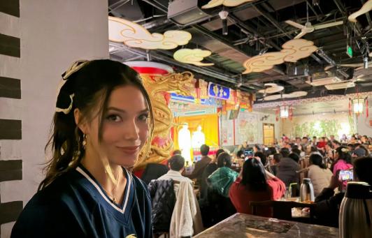 谷爱凌，深夜高调发文！ 3月2日晚上，谷爱凌的社交平台突然有了更新，虽然她只