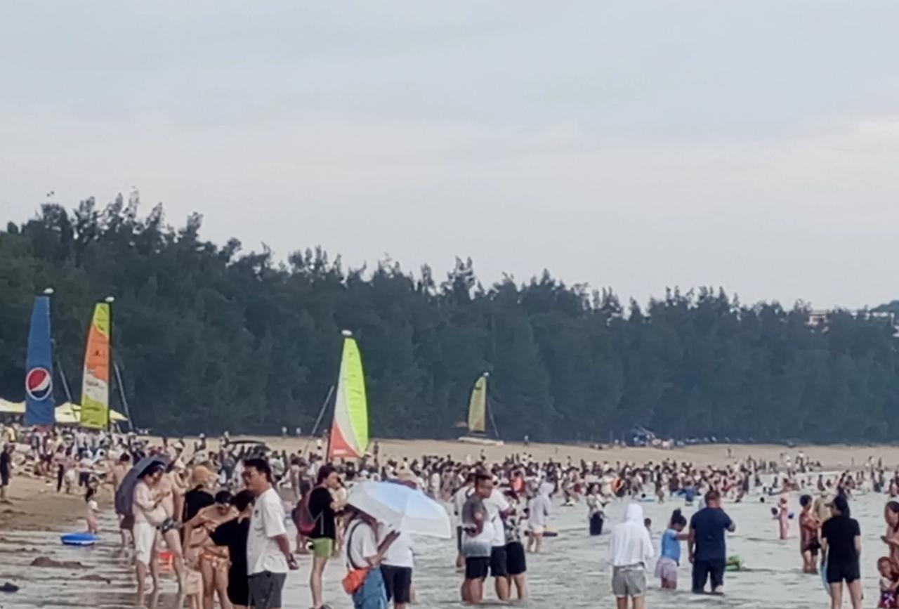 #发一张图片，让我猜出你在哪里拍的#友情提示，夏日东山岛的海滩。