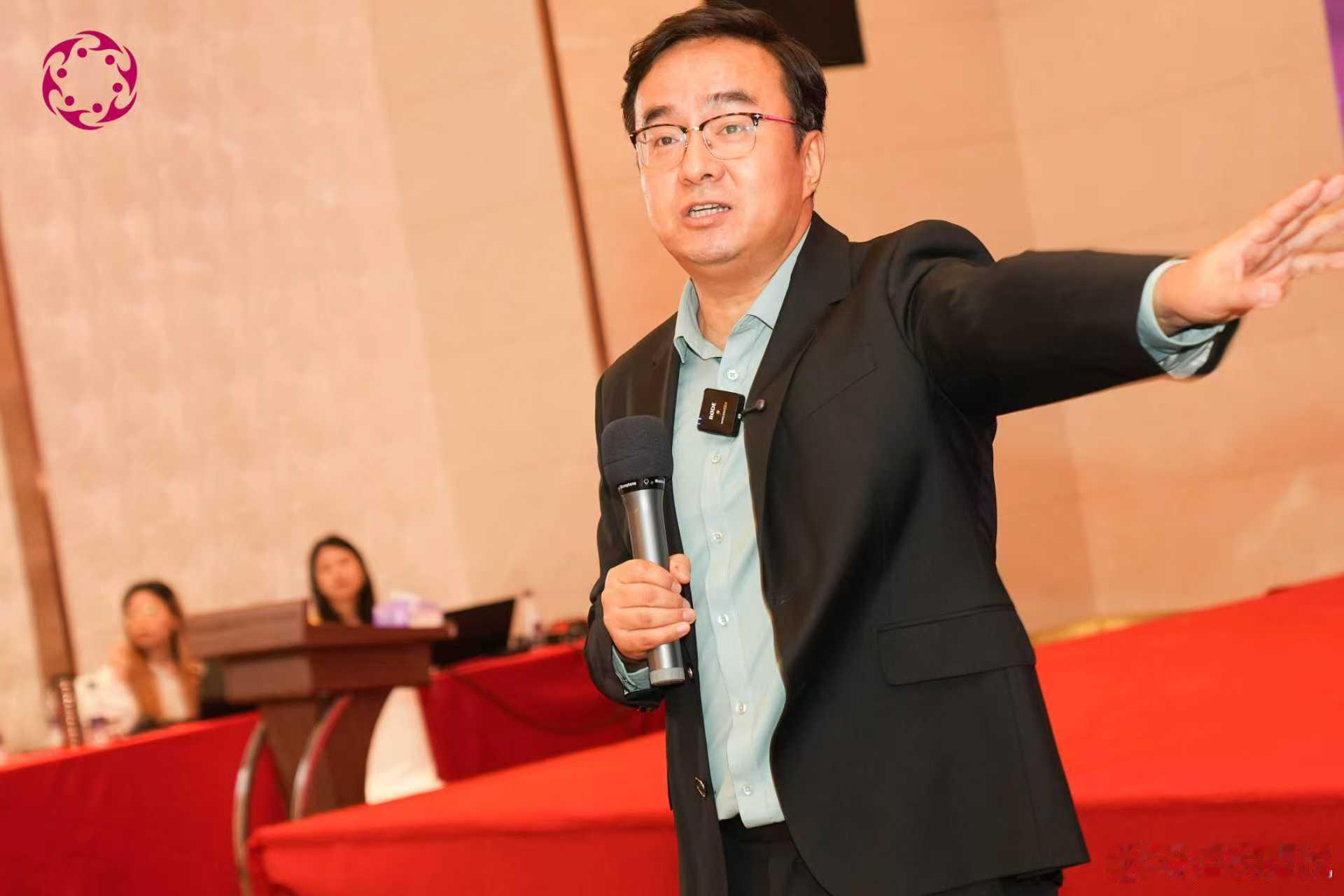 伴侣不忠后，最高级的原谅是让他用余生来赎罪很多原配遭遇伴侣不忠，要么一时冲动赌气