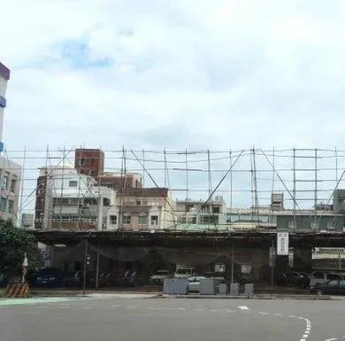 由民进党发动的大罢免以大失败收场，24位国民党立委与停职中的新竹市长高虹安罢免案