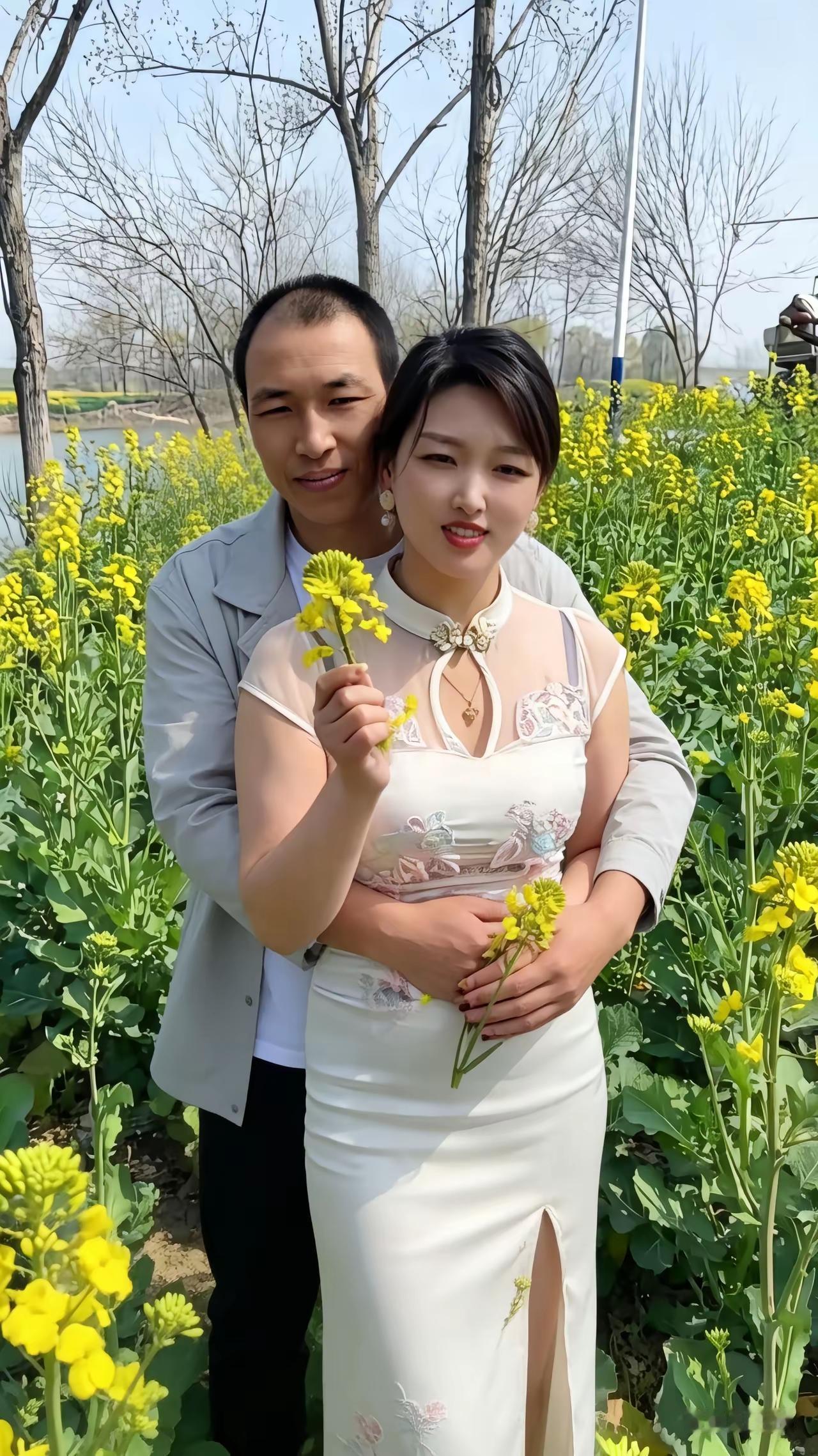 这一位男人太有福气了，找了一个漂亮的美女做老婆