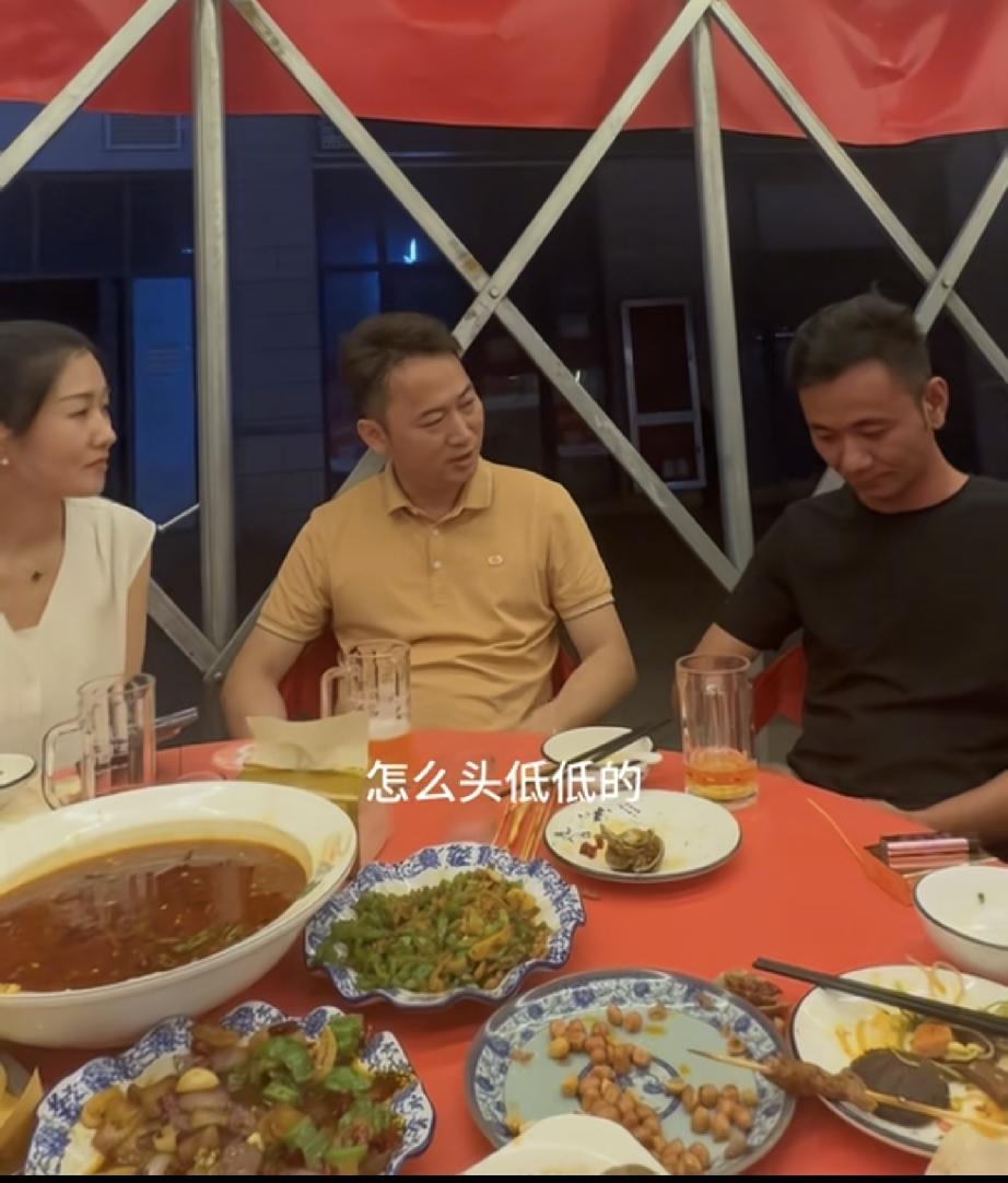 厉怀远生日低头不语有心事3件事压的他喘不过气昨天厉怀远发布一条和朋友吃饭的
