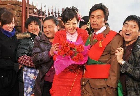 王宝强完全没有演技！他所有的角色都是本色出演的好嘛！演傻根，他就是那样的