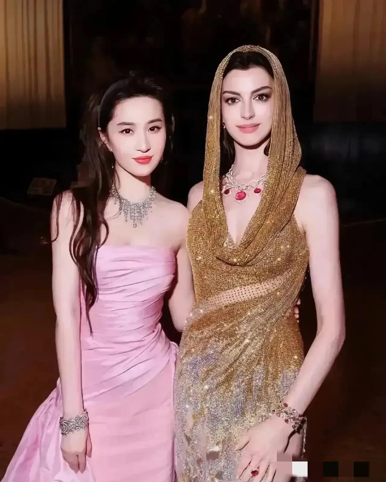 刘亦菲终于也遇到对手了，同框安妮海瑟薇气场明显不足！