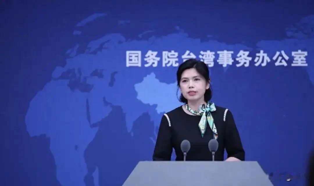 近期，两条台海相关舆论，把当下台湾地区的执政乱象和台海局势的真实底色彻底摆在了公