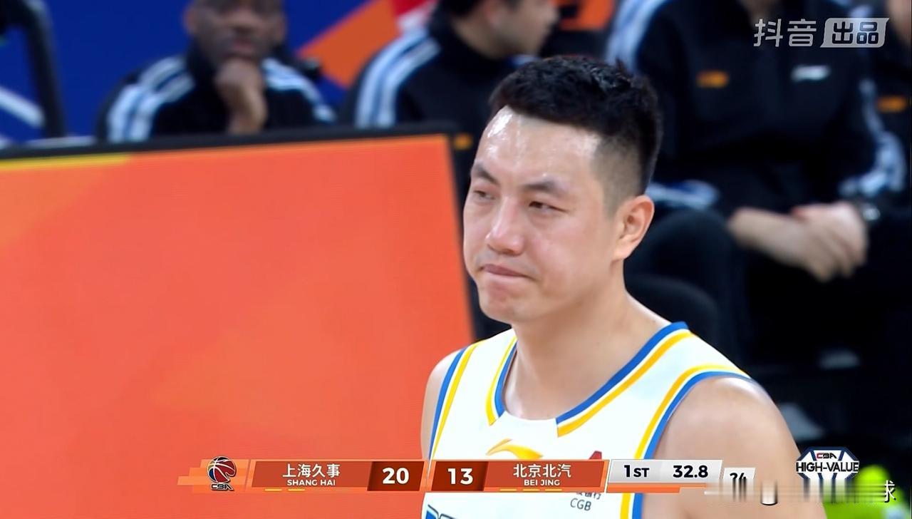 我忍不住要怒赞北京北汽老将翟晓川！在今天北京北汽客场挑战上海久事的比赛中，目前双