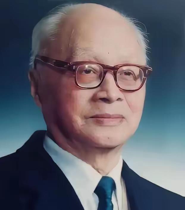 1960年，苏联将所有的驰援的科学家全部撤走，临走前，一位苏联专家悄悄告诉中国核