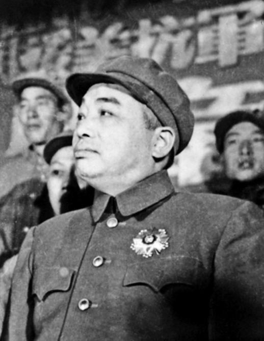 1949年，马步芳大言不惭地扬言要在兰州消灭解放军，彭德怀听后冷静地回应：咱们走
