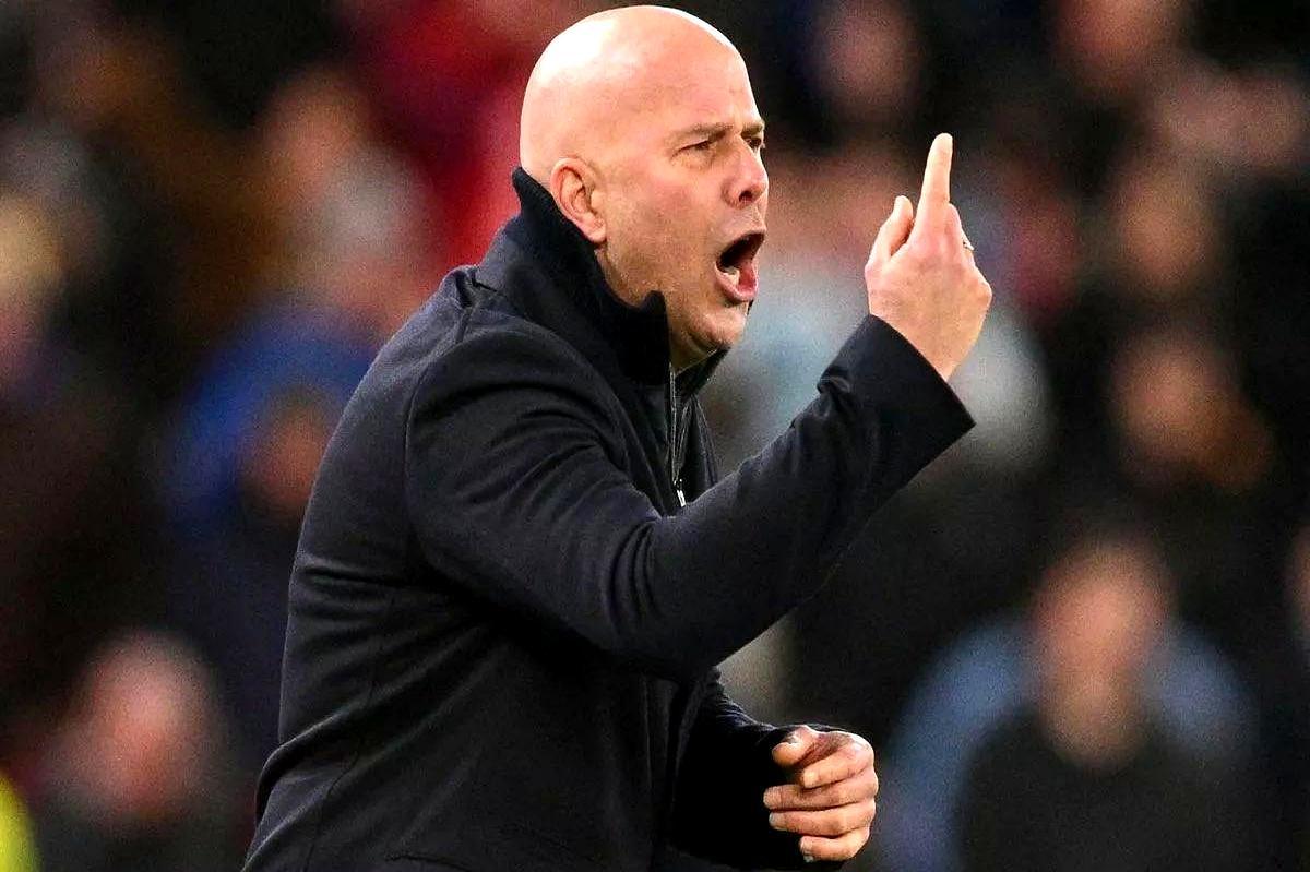 周薪20万镑，换来95分钟的耻辱。补时最后一秒，球进了。3-2，利物浦被绝