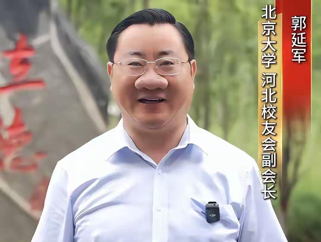 见过鼻子大的，没见过这么大的。[？？？]刷短视频刷到的，第一眼还以为是开