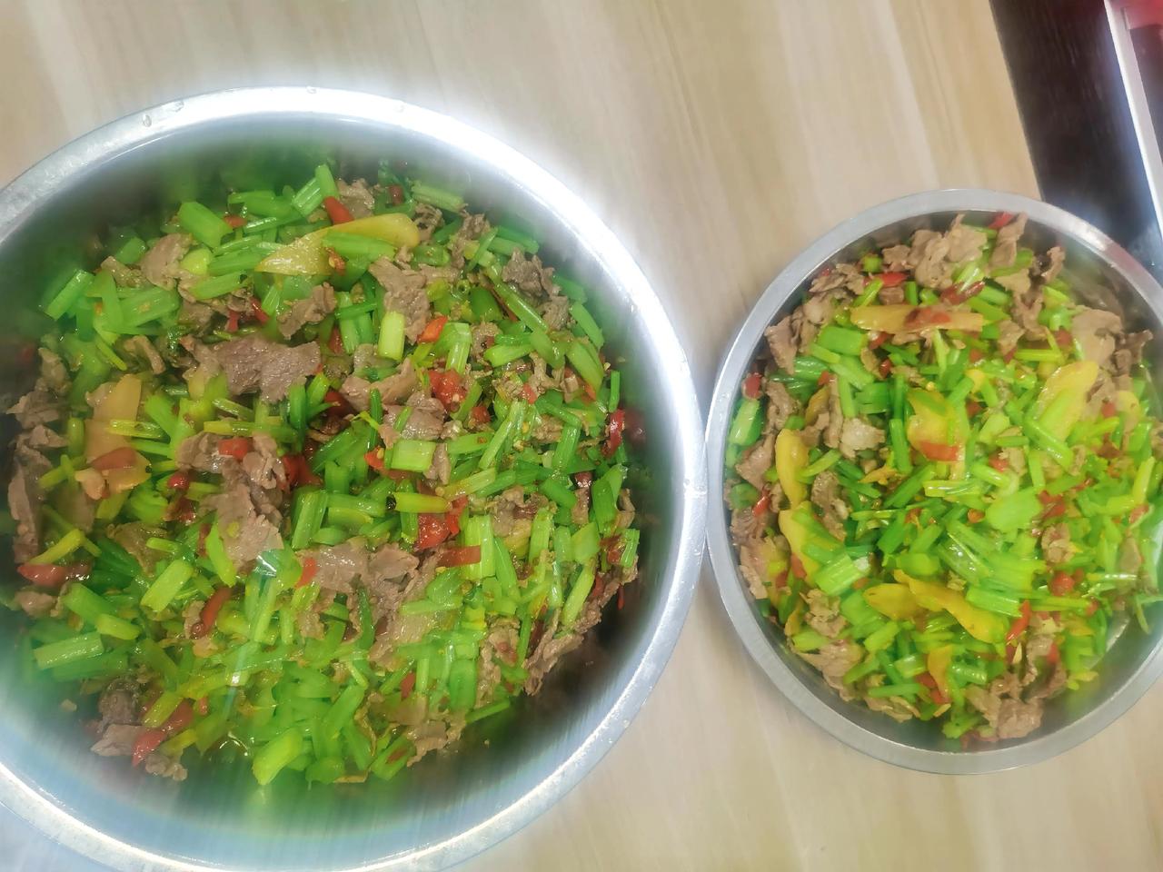 渐渐的，从怨声载道中清醒过来，开始不问不闹、不想不念，不失望，不期待，不羡慕谁，