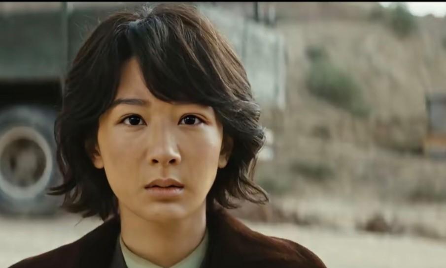 杨紫为新剧主动砍掉800万片酬，这才是撕下“流量明星”标签的真正刀法！她不是在