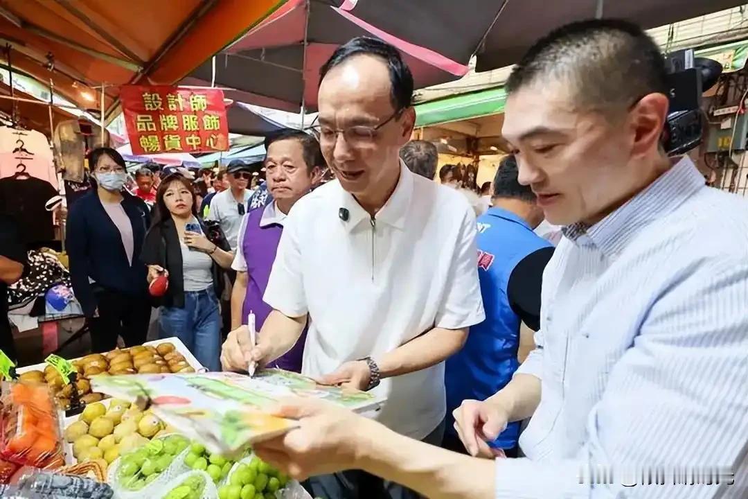 国民党主席郑丽文终于迎来强援了，针对年底九合一大选，国民党前主席朱立伦已经开始了