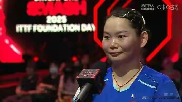 何卓佳成国乒女队真正的三朝陪练元老。东京周期何卓佳就早孙颖莎一年进入国家队打