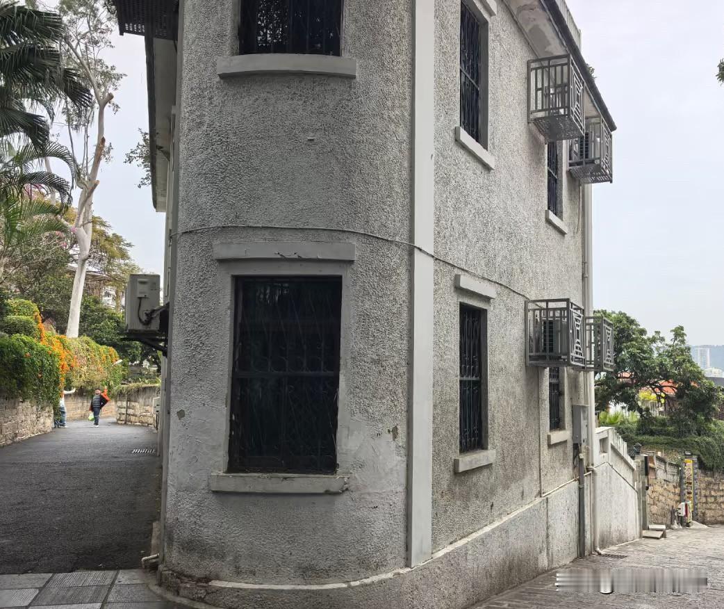 鼓浪屿到底是谁在无脑吹啊？真的越逛越费解！为啥非要从厦门邮轮中心绕大远路上岛