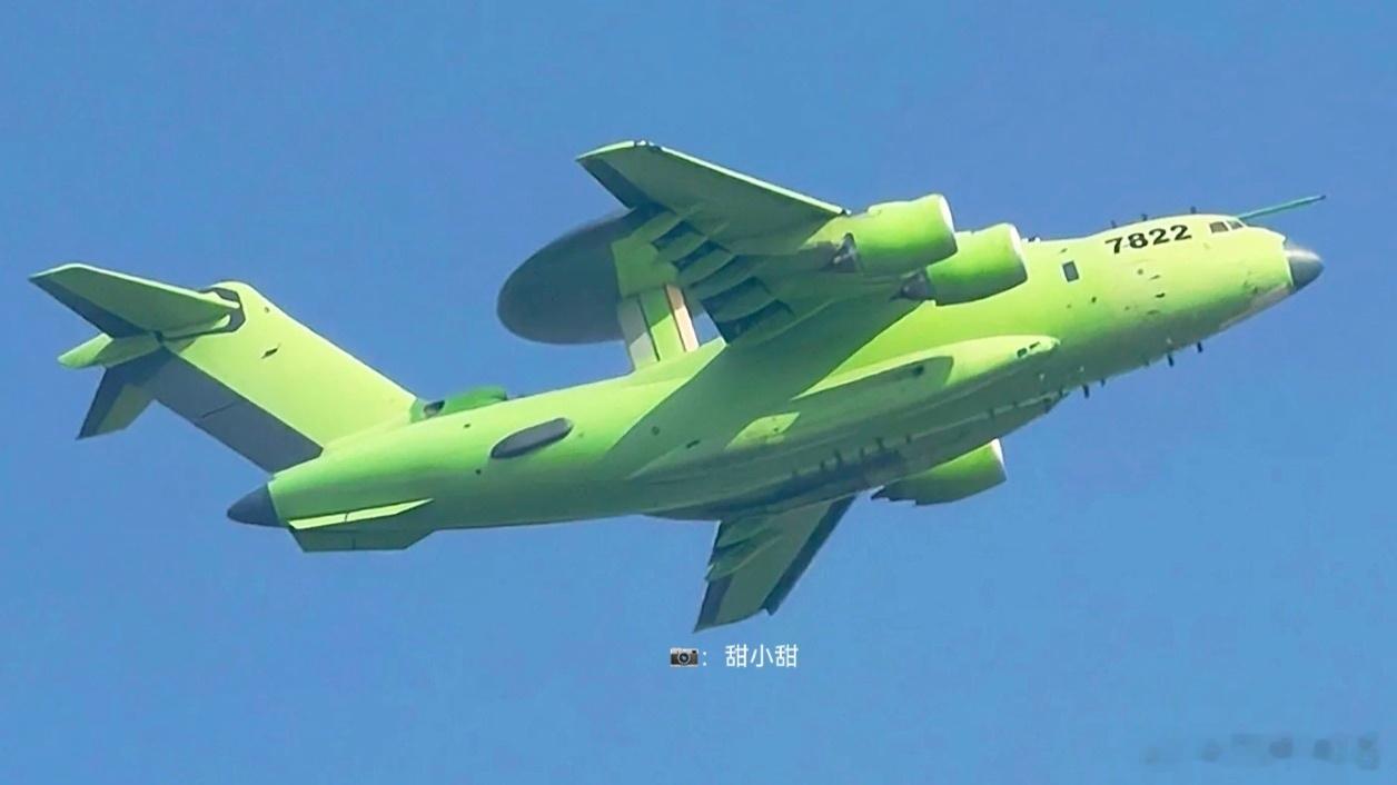 转某型机(7822)。