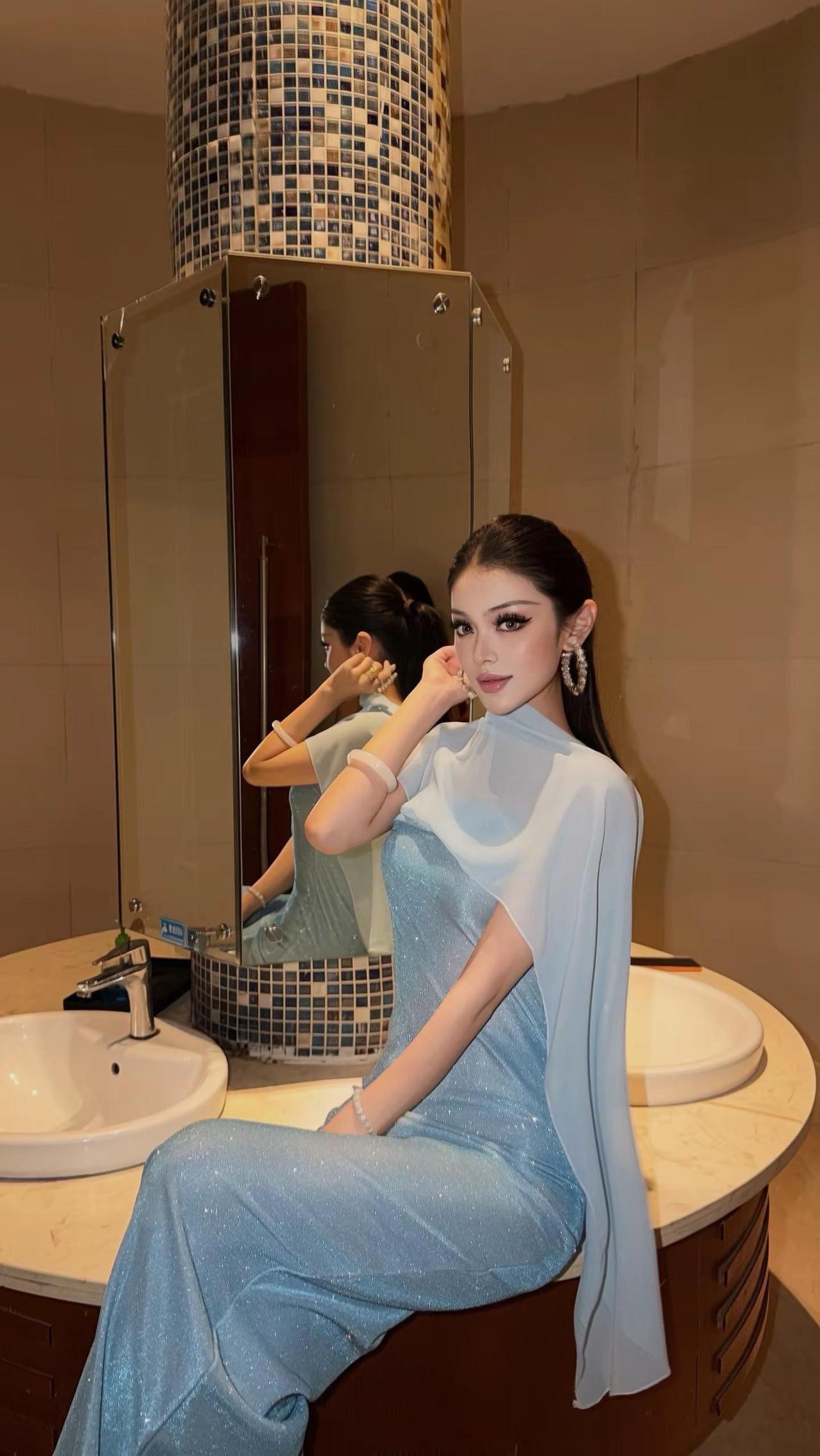 你的陪伴抵挡万千优雅ootd美女