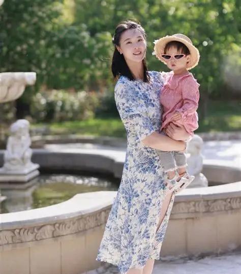 她退役后被催生：生不了吧？身高192的女排队长，被亲戚盯着肚子指指点点。惠若