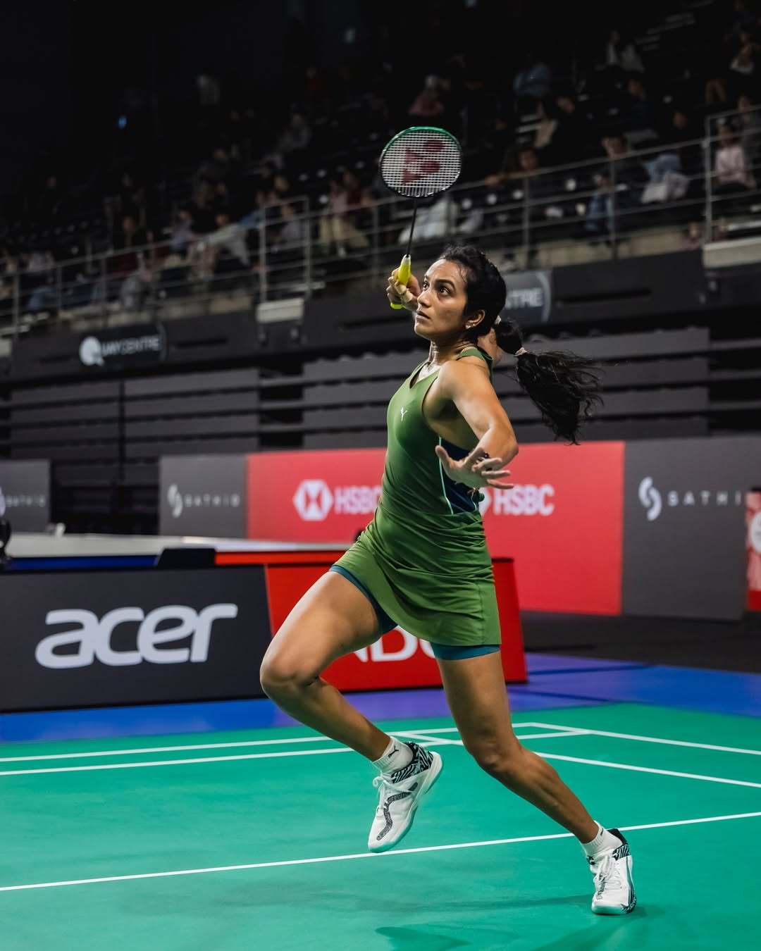 辛杜🇮🇳21-6、21-9陈肃谕半决赛对手：山口茜🇯🇵vs🇮?