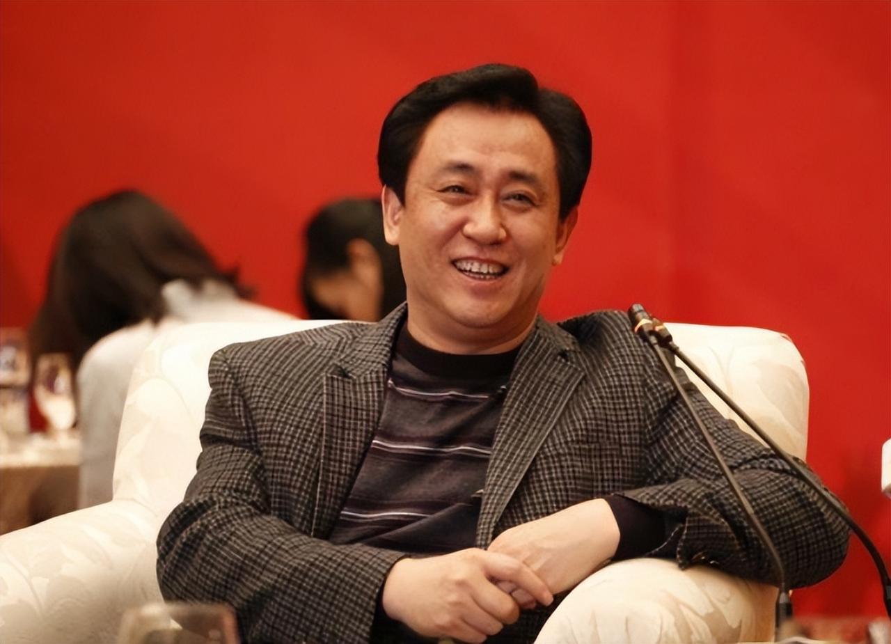 许家印再爆大雷！谁能想到认罪仅3个月，转眼他又迎来一个坏消息 广州恒大民族歌