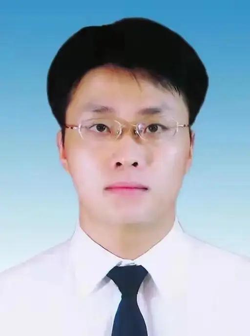 顶风违纪必被查！基层干部张建龙落马反腐从来不是一句空话，任何敢踩红线、越底线