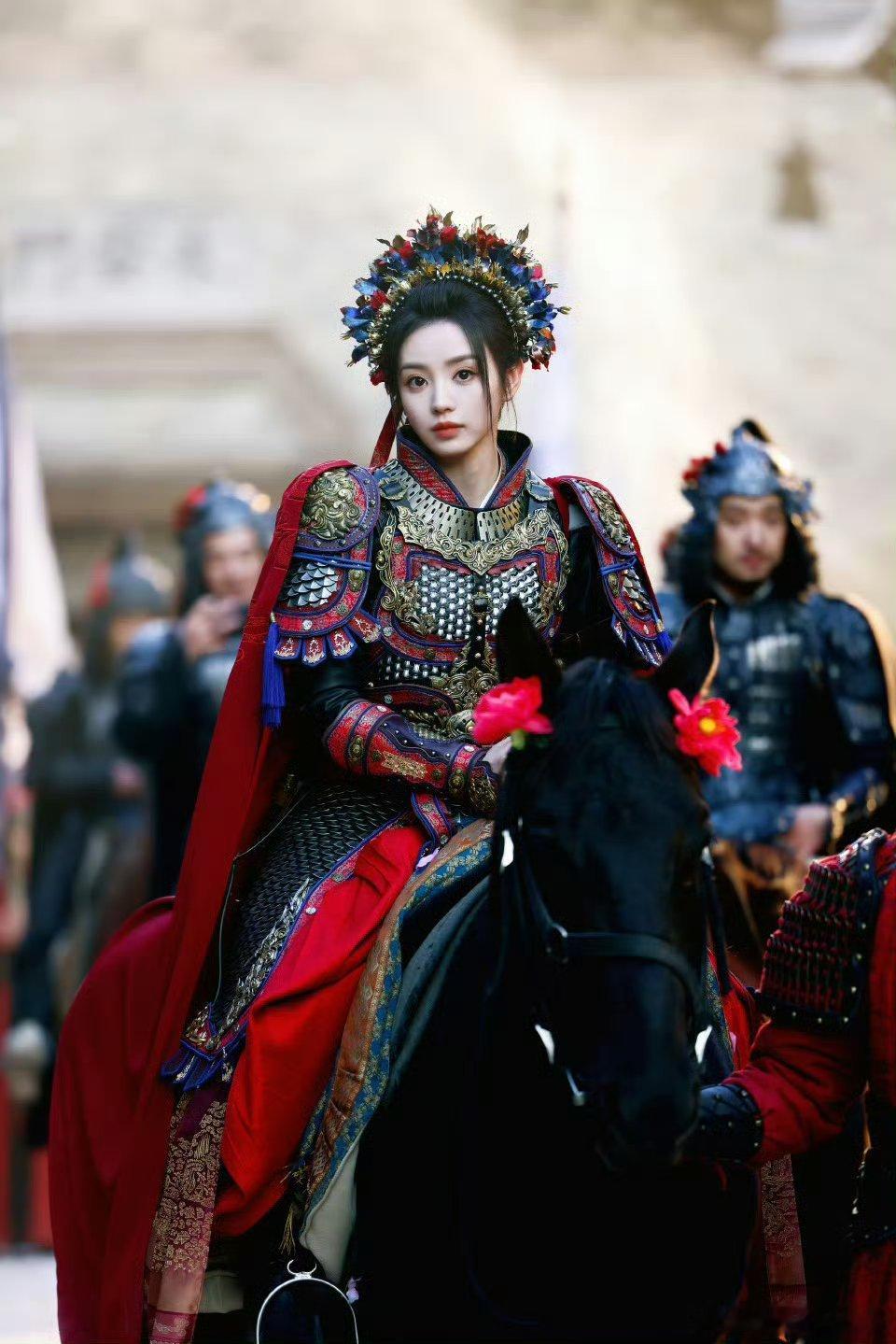 这是田曦薇特意为庆功宴准备的吗？还是巧合？