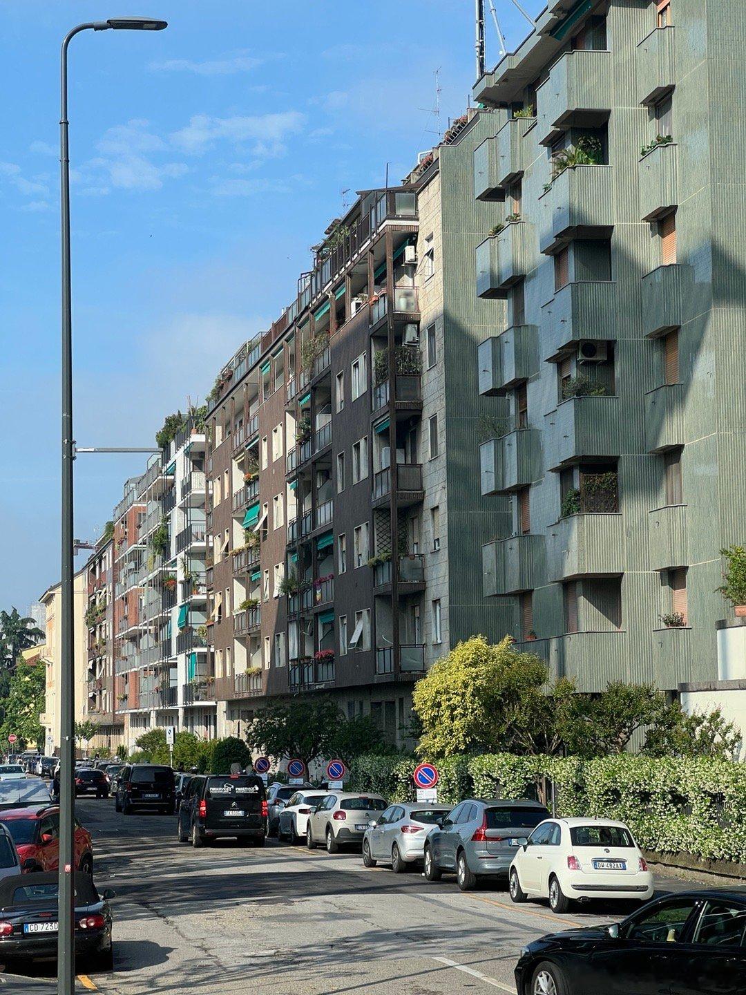 一觉醒来，丝滑抵达米兰了虽然米兰是意大利的大都市，但市区面积很小，相当于国内一个