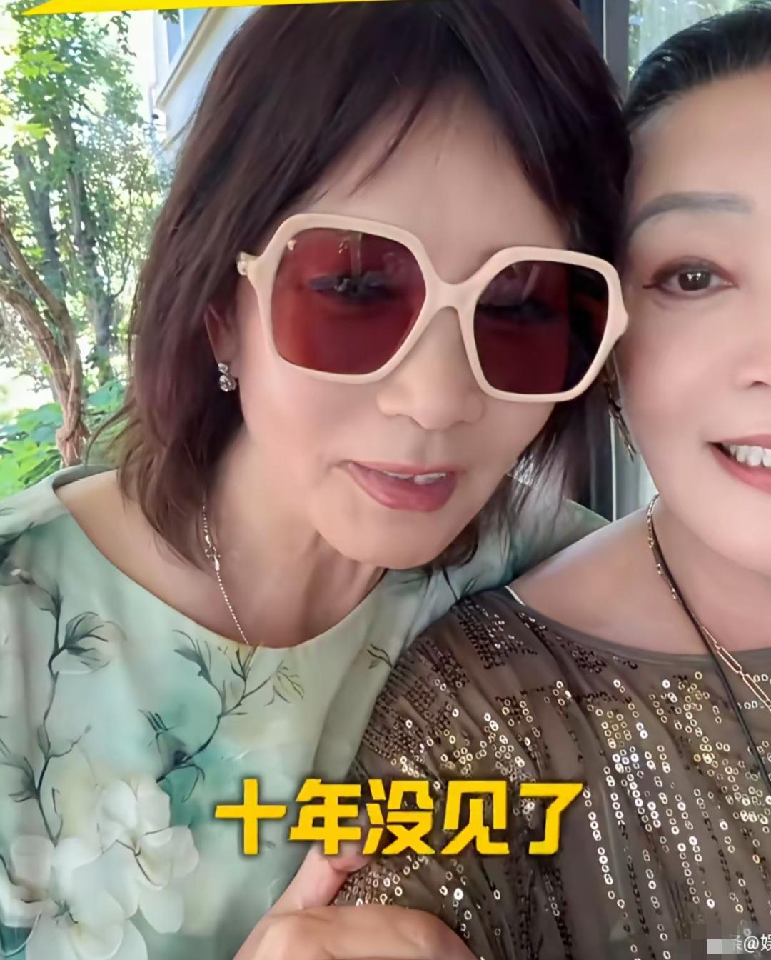 张兰娘家人从国外专程赶来，一来为兰姐撑腰，二来顺便给“小七宝＂过百日宴！这几