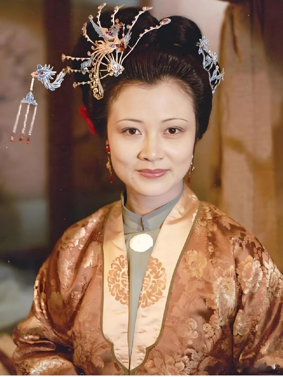 尤氏为何缺席秦可卿葬礼？装病背后是说不出的恶心与愤怒聊起《红楼梦》里秦可卿