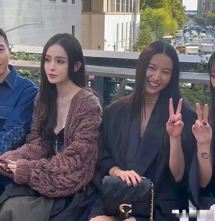 终于知道古力娜扎为什么不受女孩子待见了，相貌太突出了