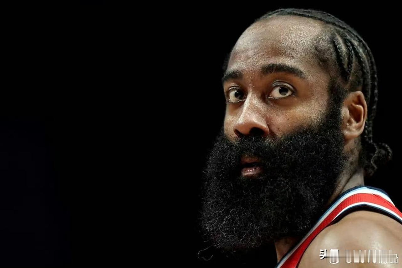 哈登ESPN专访表忠心：不会离开快船！据报道，哈登昨日接受了ESPN专访，谈