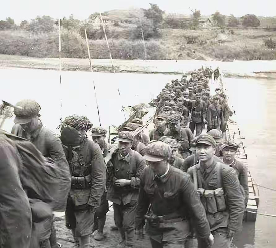 杀人太多了，对越自卫反击战中的解放军炮兵火力。仗打到这个份上，已经不是电影里