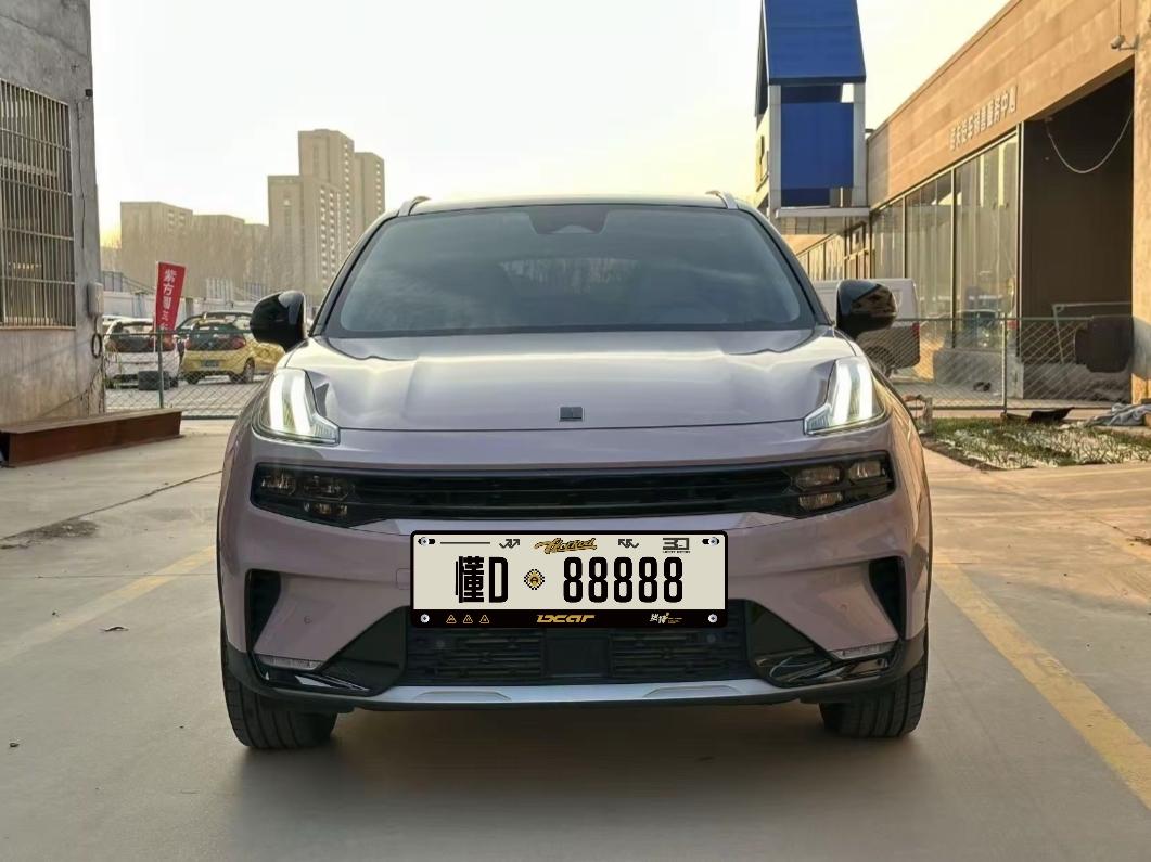想要一台小巧好开，配置丰富的家用小型SUV，二手领克06很合适。今天抛开网上乱七