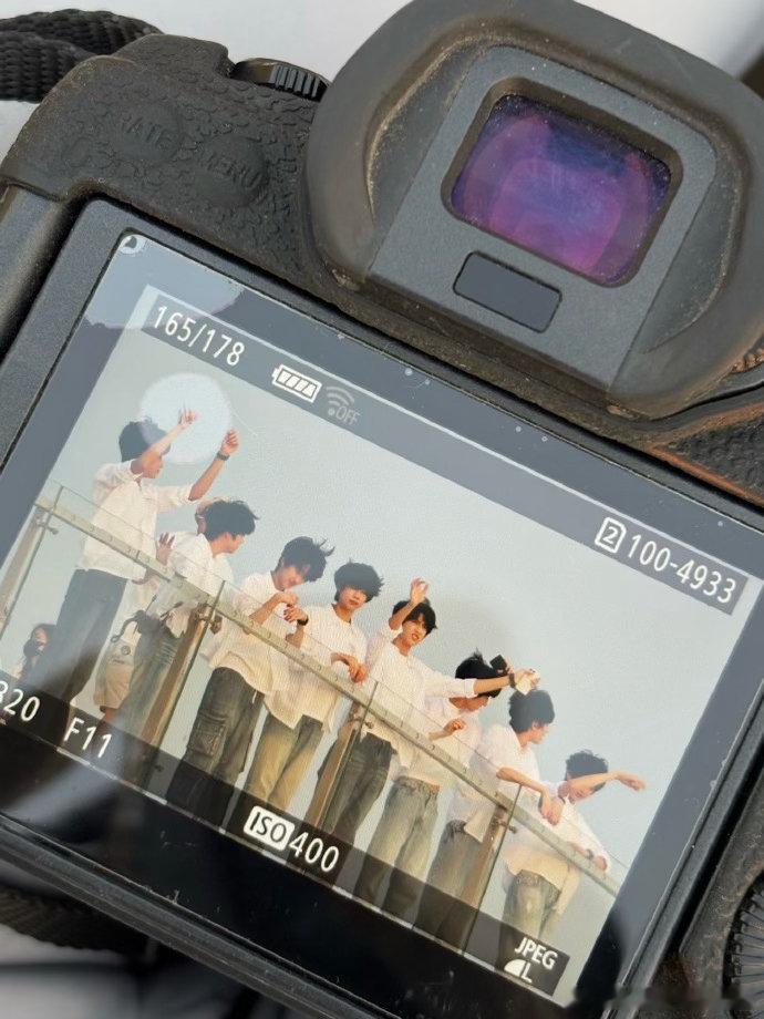 tg海边落日下的老肆肆