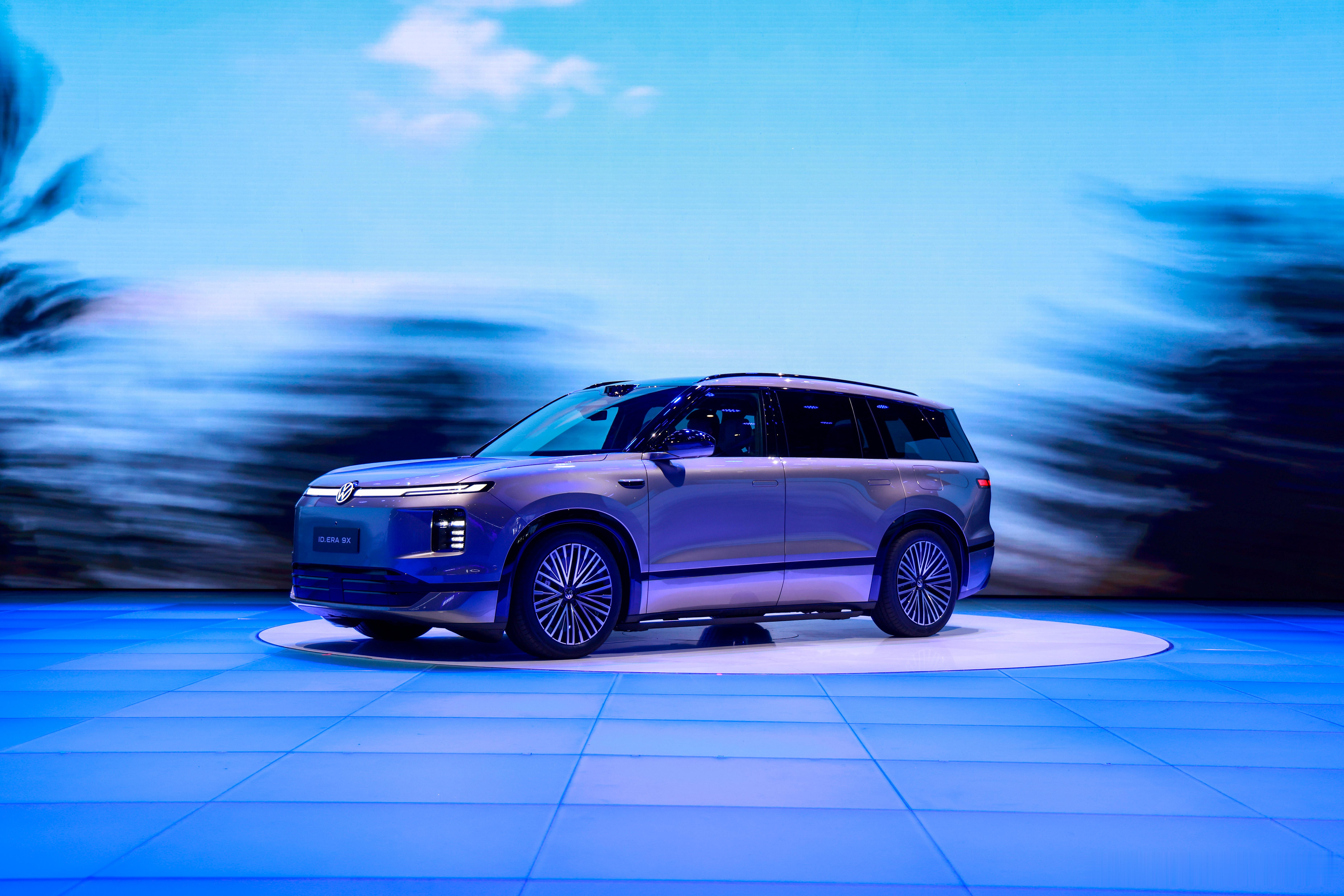 9系爆款这下绝对实锤了！朋友们！最近9系增程车卷到飞起，但ID.ERA9X你是