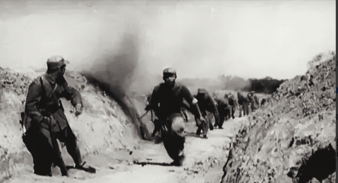 1939年，9名运送黄金的八路军哨兵竟在放哨时瞌睡，待包围的日军冲锋时哨兵们才被