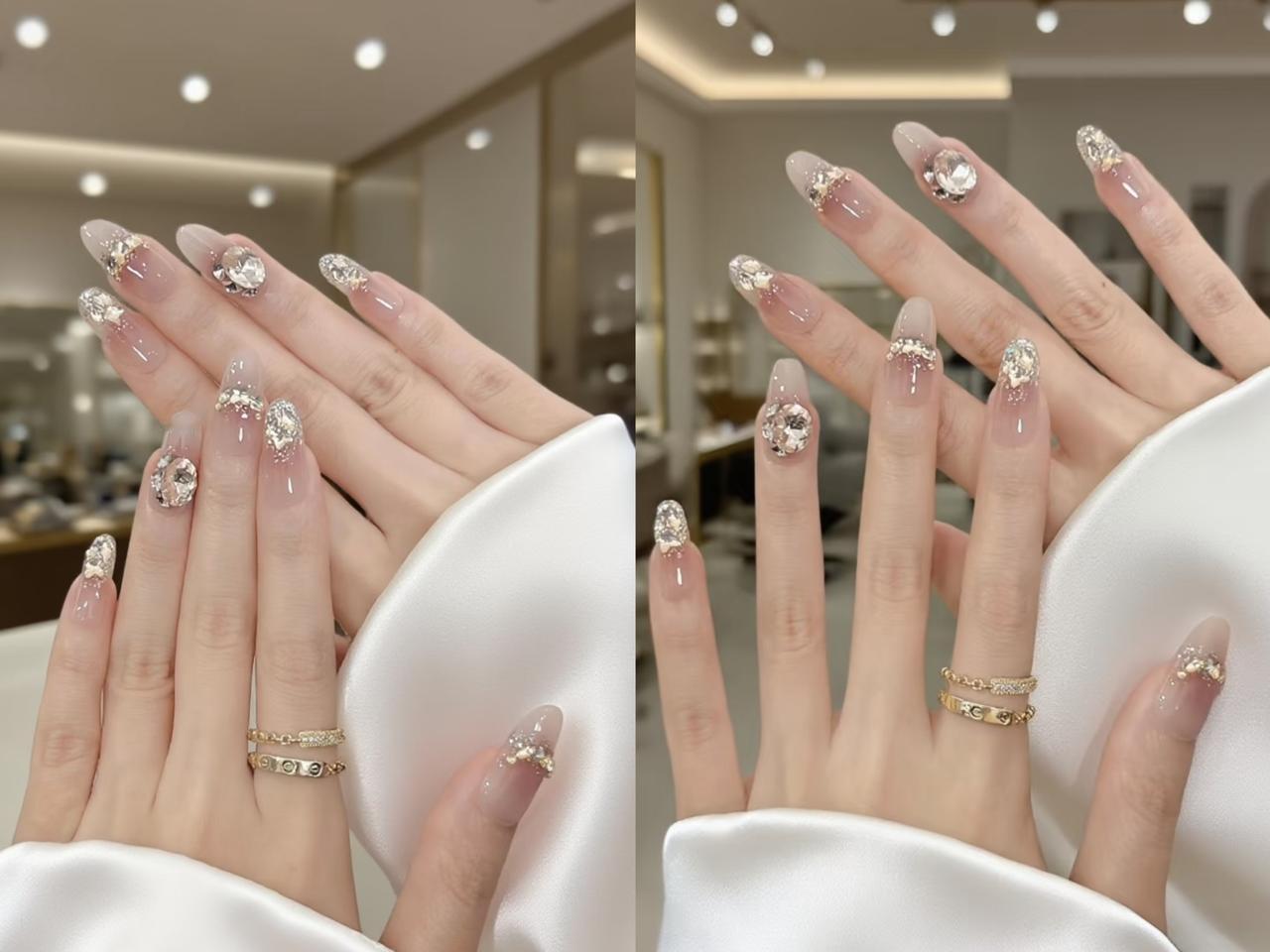 楼上一对小两口悄悄的离婚了，结婚还不到半年。离婚原因更是奇葩:因为小姑娘