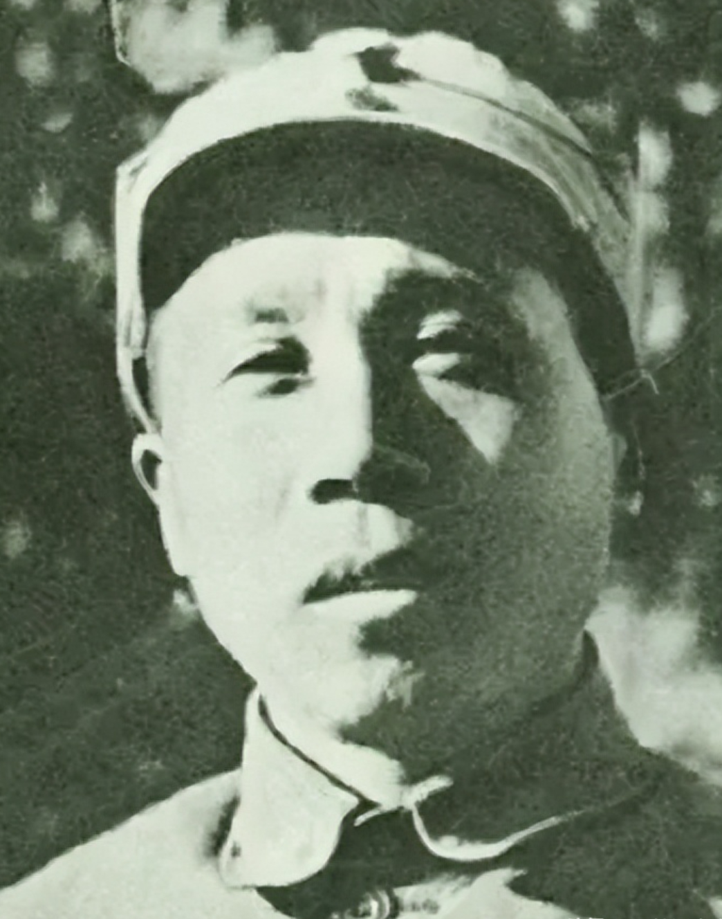 1955年，白天将军拒绝接受中将军衔，毛主席都劝不动他，彭德怀知道后，直接追着他