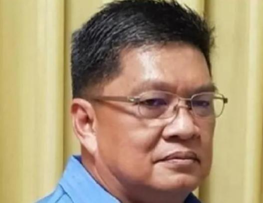 菲律宾前高官曾经警告：“我们一直不敢面对现实，以为中国会宽宏大量，不把我们卷入未