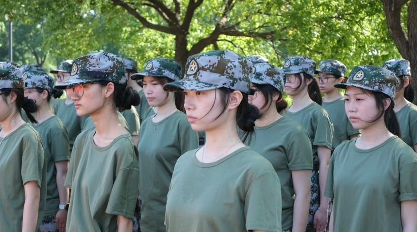 大学生和高中生军训真的有必要吗？马上又是高中和大学新生的开学季，不出意外会有各