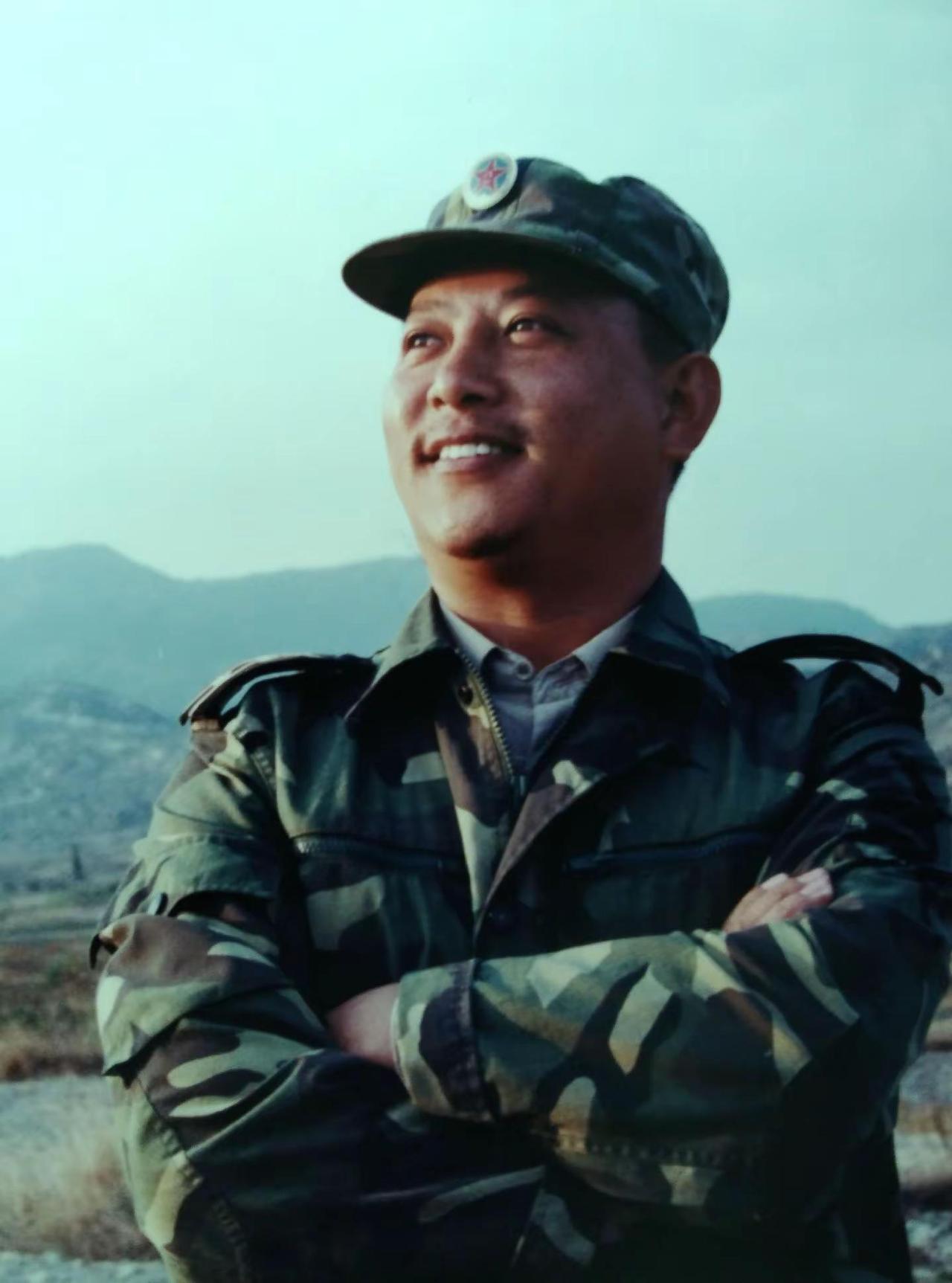 难忘岁月里的你我他。有您认识的吗？