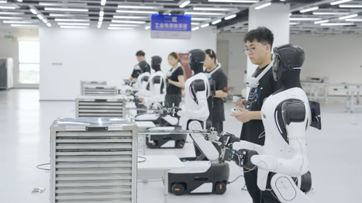 中天科技: AI驱动高质量增长 上半年净利润23.87亿元、增长52.29%