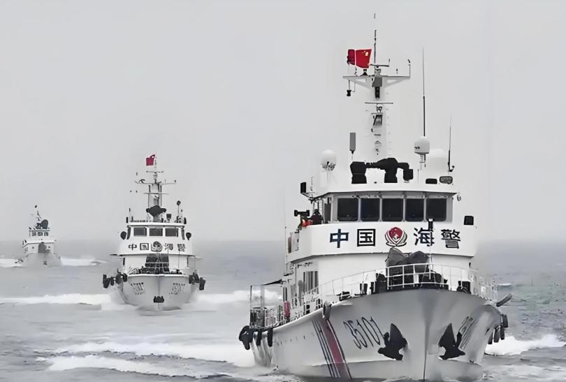 当着台海巡船的面，大陆海警拿起高频话筒，说出了两句台方从未公开听到过的话。宣判了
