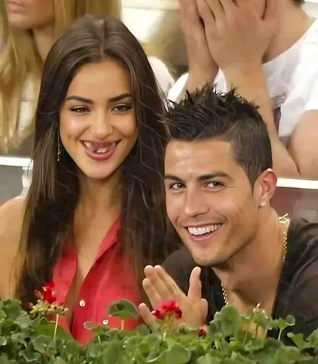 C罗和伊莲娜，都是彼此的高配吧！恋爱五年分手后，他们彼此找的恋人，都没有前任的