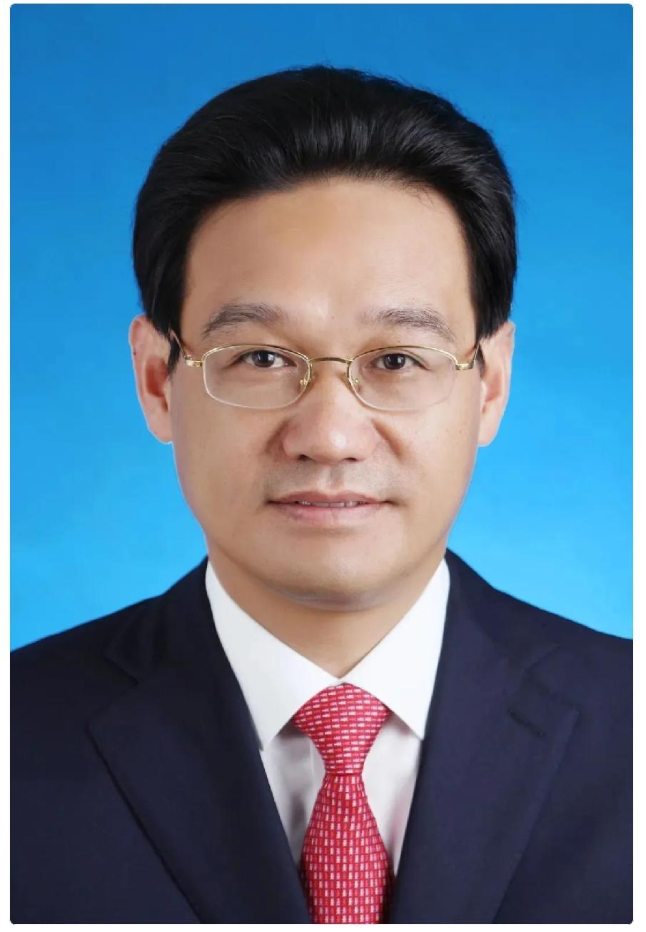 常州市，9天前还公开露面的徐华勤，官宣进去了1971年出生的徐华勤，工作先后