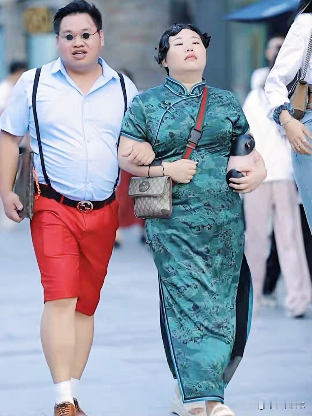 蒋胖胖最近一场直播卖了300万，人瘦了整整40斤。可评论区全是问冷少去哪了。